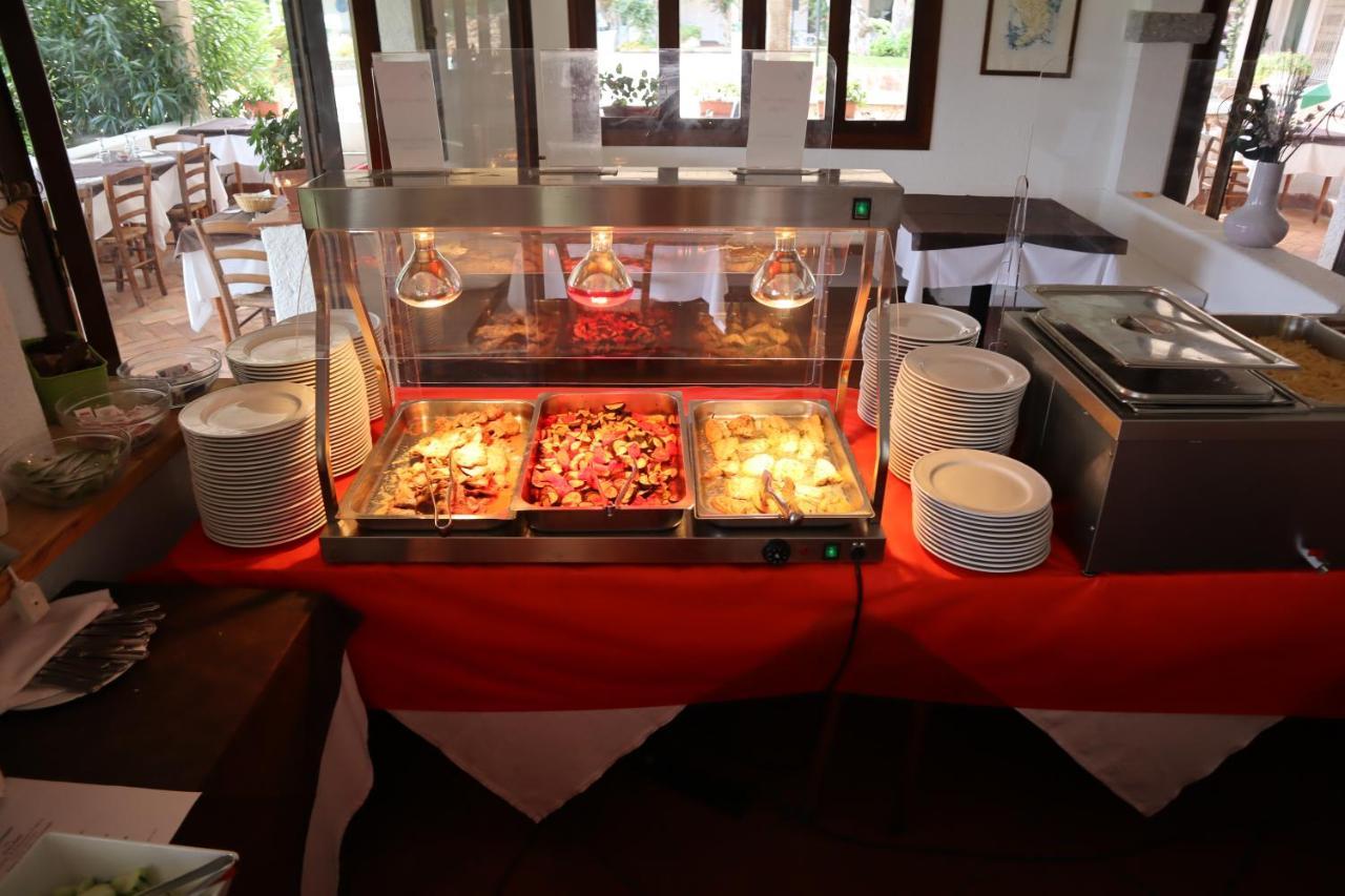 Ihr Hotel San Paolo Porto San Paolo  Luaran gambar