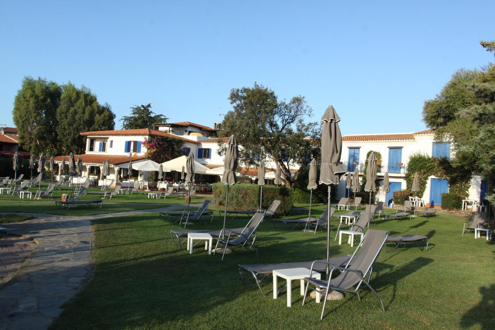 Ihr Hotel San Paolo Porto San Paolo  Luaran gambar