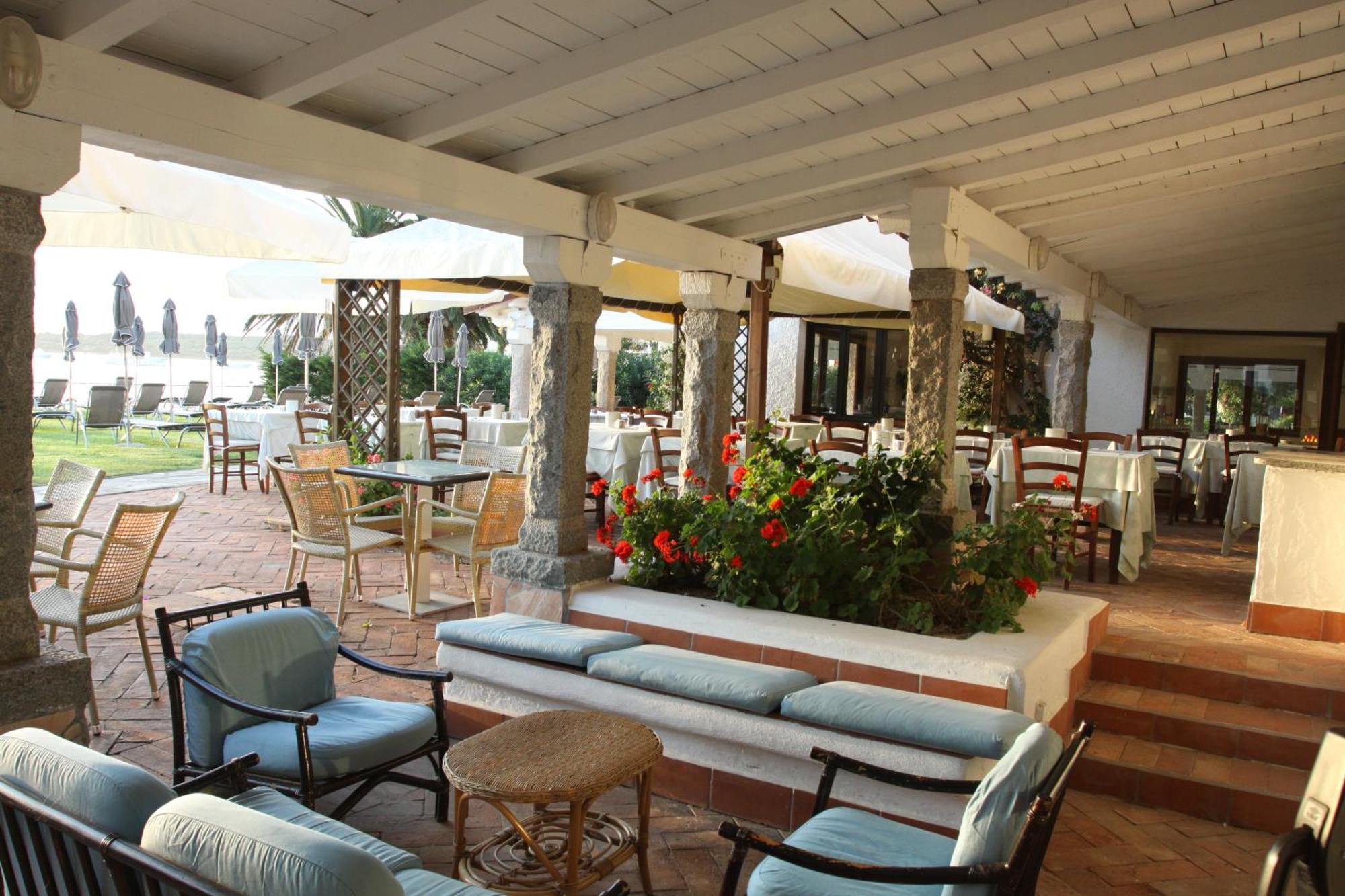 Ihr Hotel San Paolo Porto San Paolo  Luaran gambar