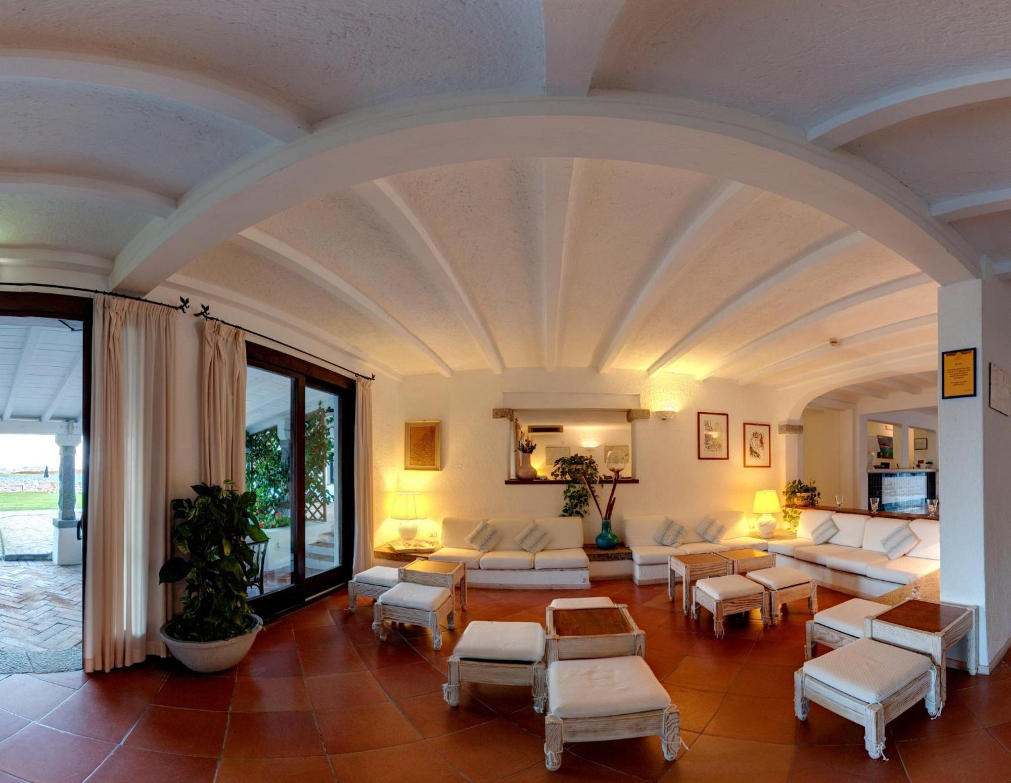 Ihr Hotel San Paolo Porto San Paolo  Luaran gambar